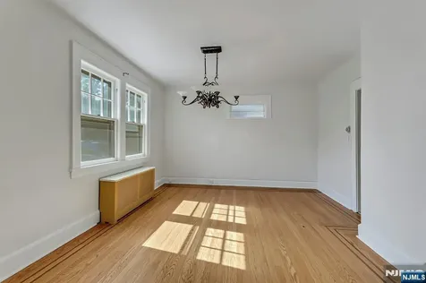 6 Colonial Court Dumont NJ 07628
