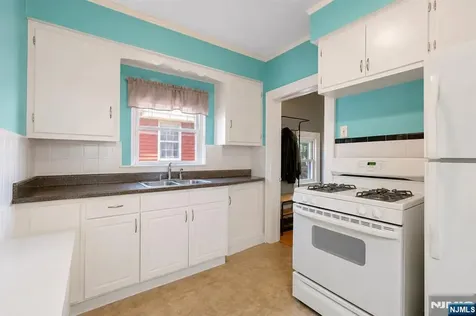 18 Lincoln Place East Rutherford NJ 07073