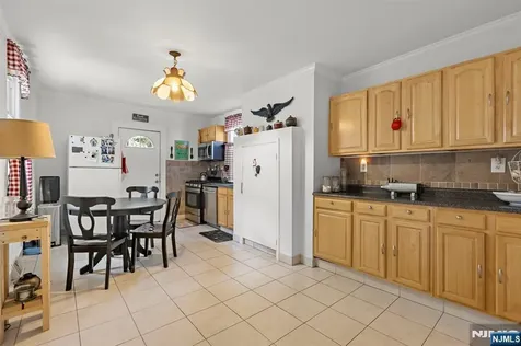 18 Lincoln Place East Rutherford NJ 07073