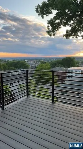 519 4th Street Palisades Park NJ 07650