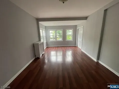8 Treacy Avenue Newark NJ 07108