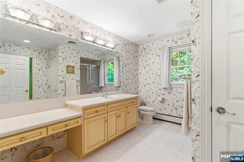7 Alex Court Wyckoff NJ 07481