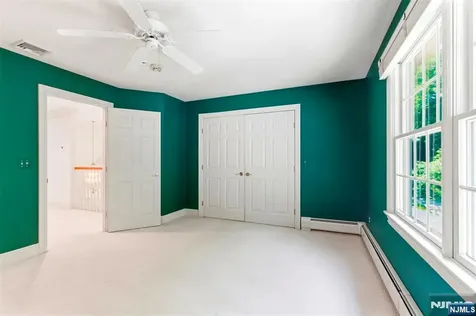 7 Alex Court Wyckoff NJ 07481