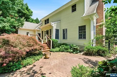 7 Alex Court Wyckoff NJ 07481