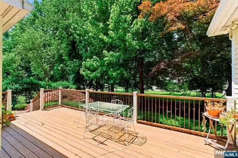 7 Alex Court Wyckoff NJ 07481
