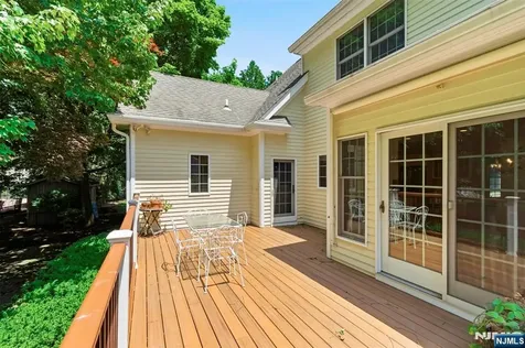 7 Alex Court Wyckoff NJ 07481