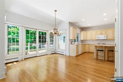 7 Alex Court Wyckoff NJ 07481