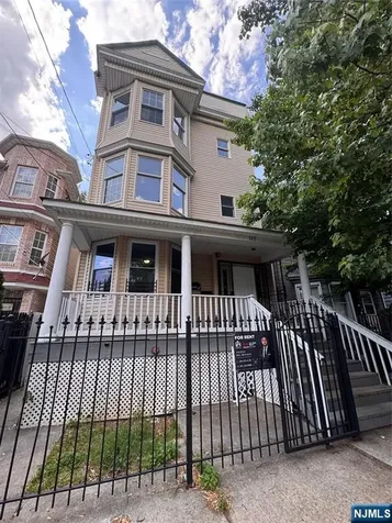 117 12th Street Newark NJ 07107