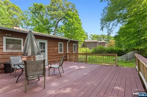 6 Partridge Trail Kinnelon Borough NJ 07405