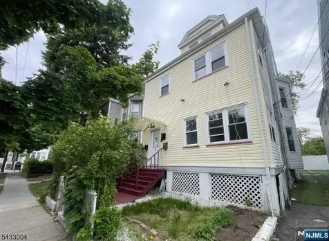 8 Treacy Avenue Newark NJ 07108