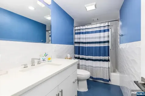 128 Edgewood Avenue Clifton NJ 07012