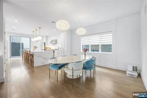 471 1st Street Palisades Park NJ 07650