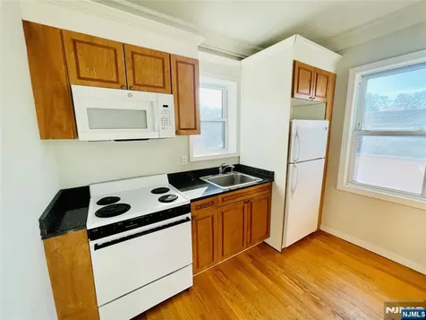229 Orient Way Rutherford NJ 07070