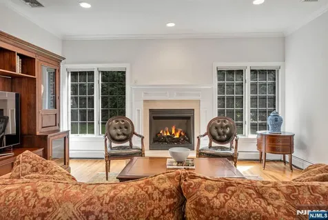 19 Walker Avenue Closter NJ 07624