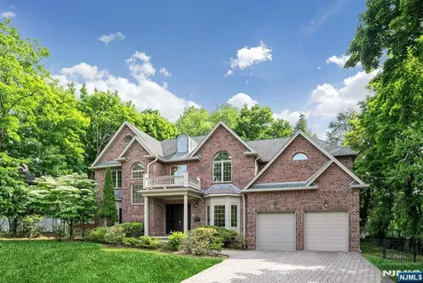 19 Walker Avenue Closter NJ 07624
