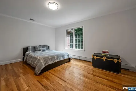 19 Walker Avenue Closter NJ 07624