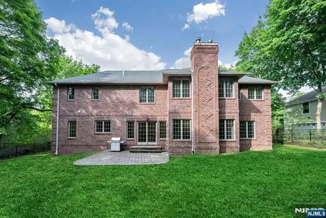 19 Walker Avenue Closter NJ 07624