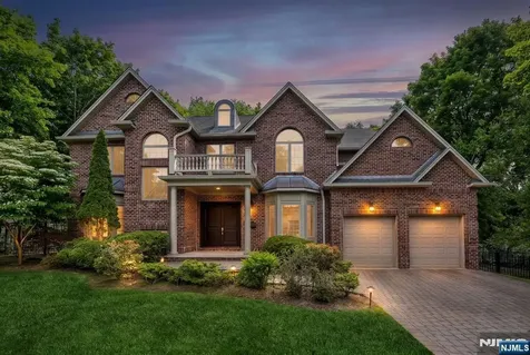19 Walker Avenue Closter NJ 07624