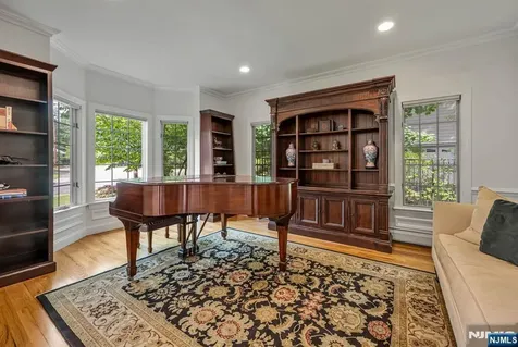 19 Walker Avenue Closter NJ 07624