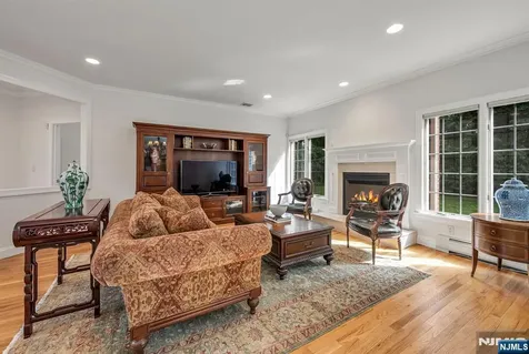 19 Walker Avenue Closter NJ 07624