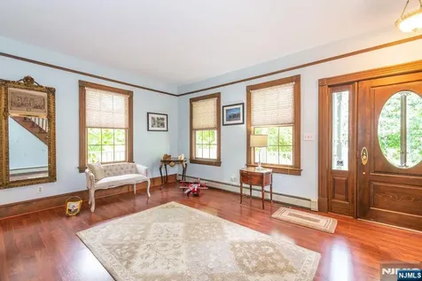 66 Hillside Avenue Midland Park NJ 07432