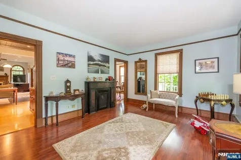 66 Hillside Avenue Midland Park NJ 07432