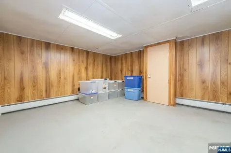 66 Hillside Avenue Midland Park NJ 07432