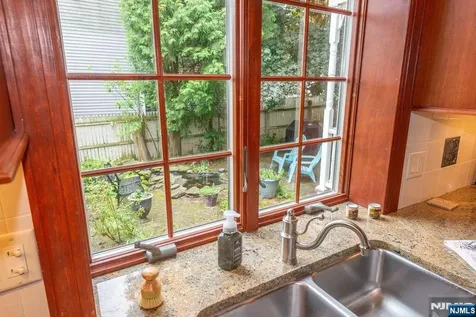 66 Hillside Avenue Midland Park NJ 07432