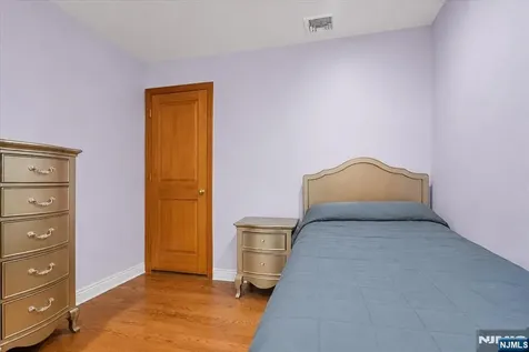 17 Foxhill Lane Ringwood NJ 07456