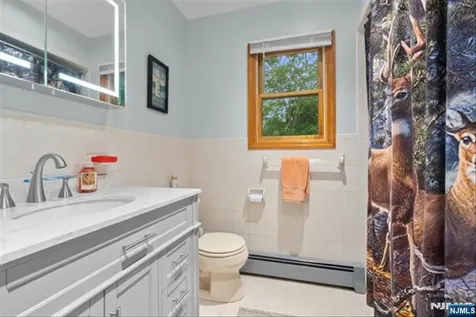 17 Foxhill Lane Ringwood NJ 07456