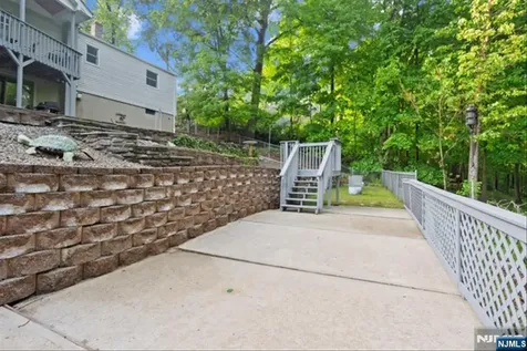 17 Foxhill Lane Ringwood NJ 07456