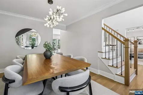 745 Gettysburg Place Paramus NJ 07652