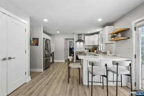 745 Gettysburg Place Paramus NJ 07652