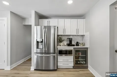 745 Gettysburg Place Paramus NJ 07652