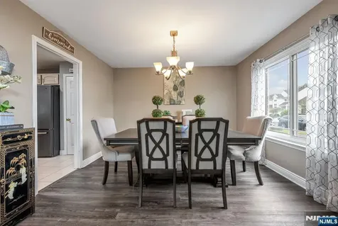 9 Fox Chase Road Jefferson Township NJ 07438