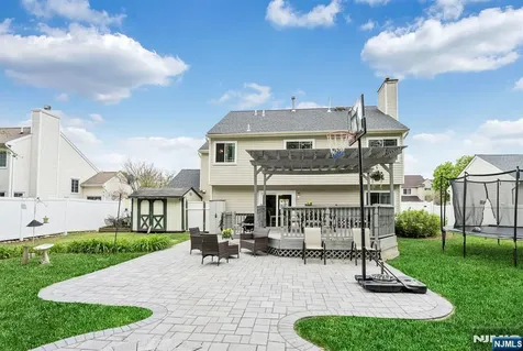 9 Fox Chase Road Jefferson Township NJ 07438