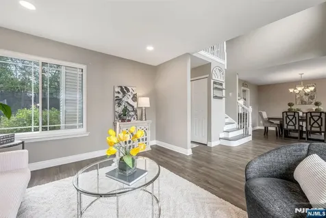 9 Fox Chase Road Jefferson Township NJ 07438