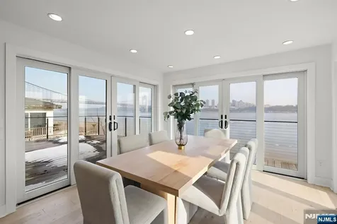 27 Shore Road Edgewater NJ 07020