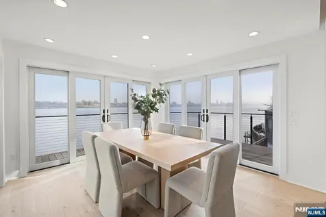 27 Shore Road Edgewater NJ 07020