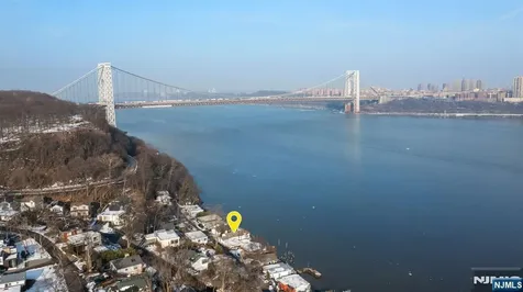 27 Shore Road Edgewater NJ 07020