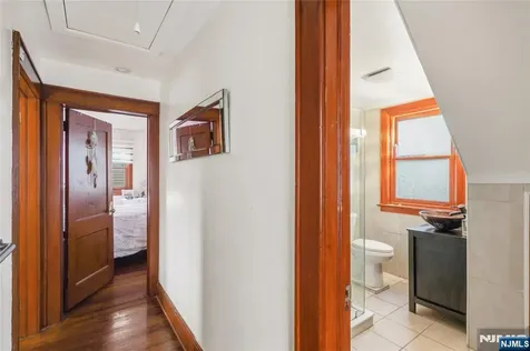 33 Sisco Place Clifton NJ 07011