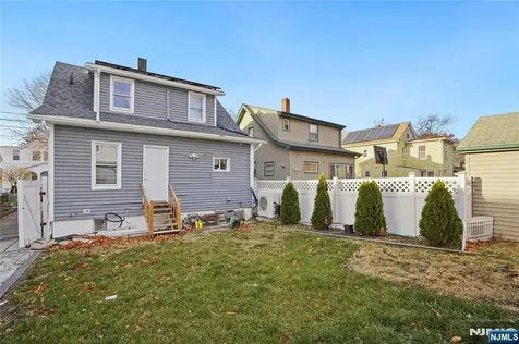 33 Sisco Place Clifton NJ 07011
