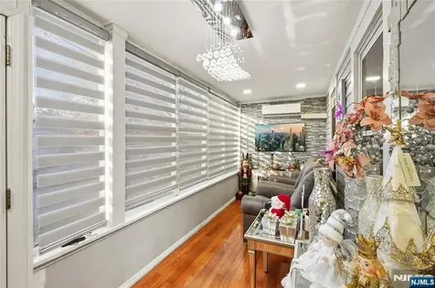33 Sisco Place Clifton NJ 07011