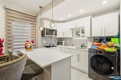 33 Sisco Place Clifton NJ 07011