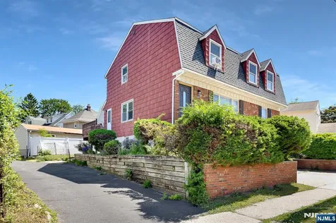 31 Marginal Road Rutherford NJ 07070
