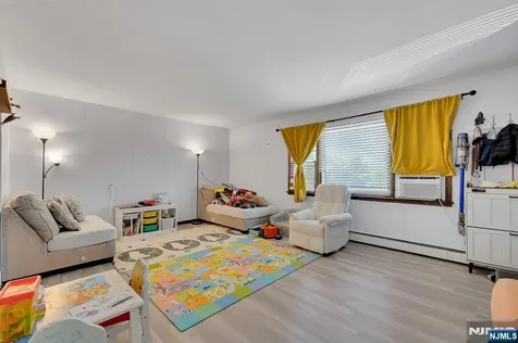 31 Marginal Road Rutherford NJ 07070