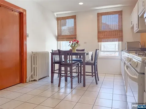 227 46th Street Union City NJ 07087