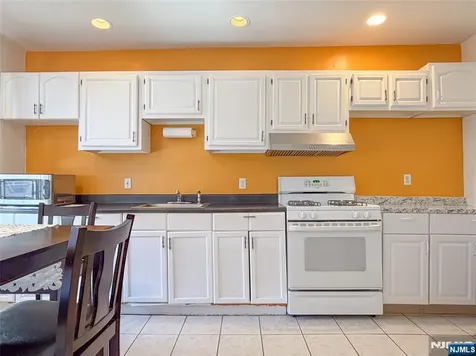 227 46th Street Union City NJ 07087