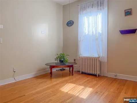 227 46th Street Union City NJ 07087