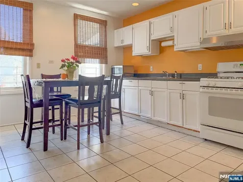 227 46th Street Union City NJ 07087